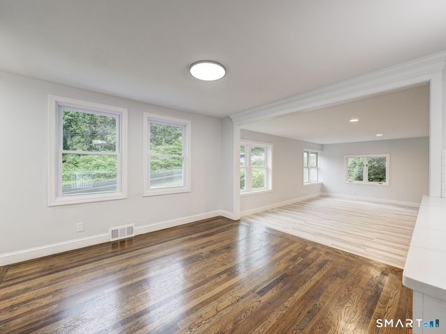 11 Cheshire Road, Prospect, CT 06712