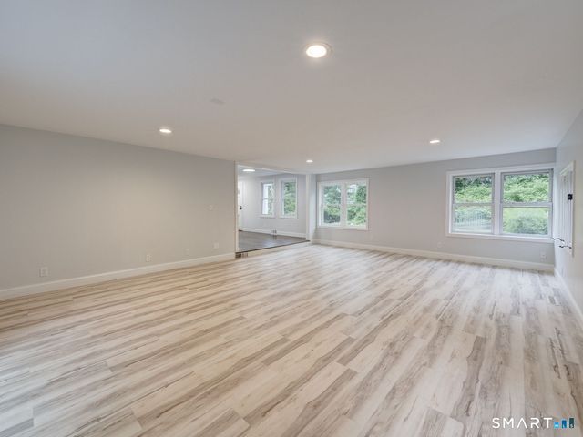 11 Cheshire Road, Prospect, CT 06712