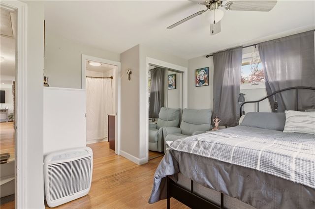 24 Harbor View Road, Portsmouth, RI 02871