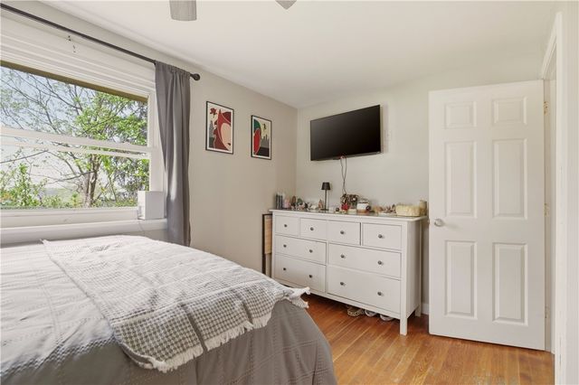 24 Harbor View Road, Portsmouth, RI 02871