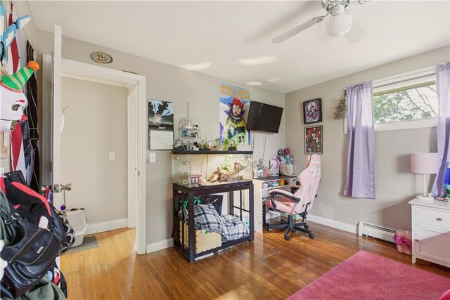 24 Harbor View Road, Portsmouth, RI 02871