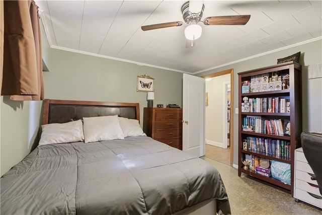 24 Harbor View Road, Portsmouth, RI 02871