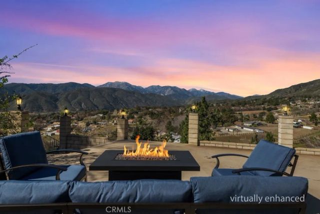 1080 Knoll Street, San Bernardino, CA 92407