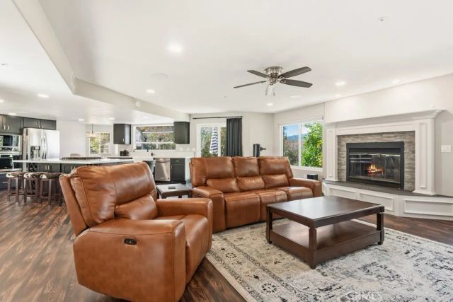 1080 Knoll Street, San Bernardino, CA 92407