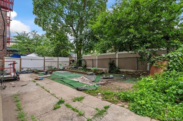 8644 123rd Street, Richmond Hill, NY 11418