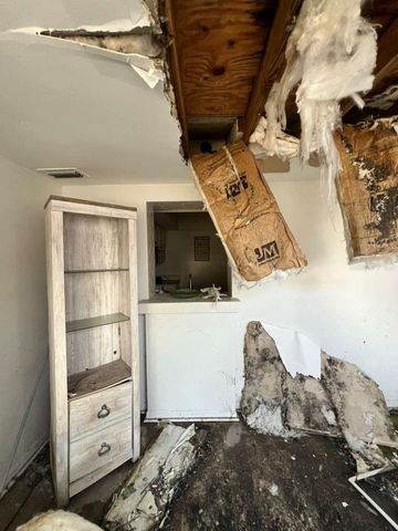 749 SIESTA DRIVE, Sarasota, FL 34242