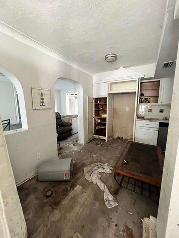 749 SIESTA DRIVE, Sarasota, FL 34242