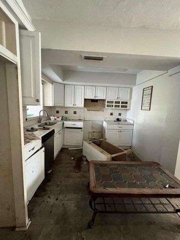 749 SIESTA DRIVE, Sarasota, FL 34242