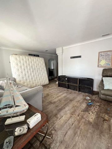 749 SIESTA DRIVE, Sarasota, FL 34242