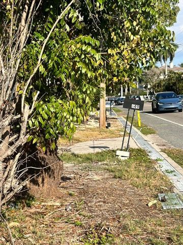 749 SIESTA DRIVE, Sarasota, FL 34242