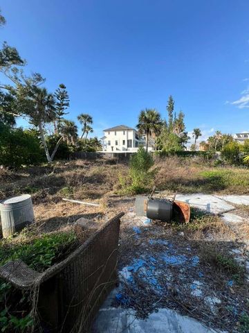 749 SIESTA DRIVE, Sarasota, FL 34242