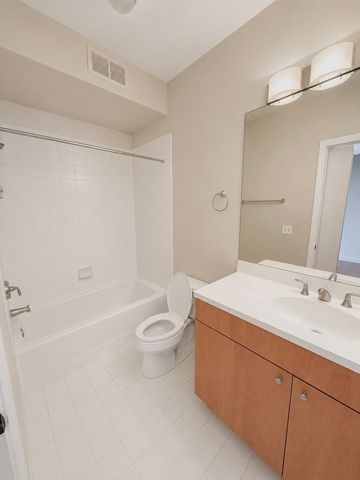 565 W Quincy Street 1608, Chicago, IL 60661