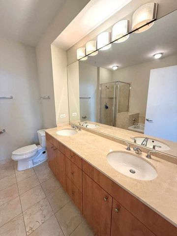565 W Quincy Street 1608, Chicago, IL 60661