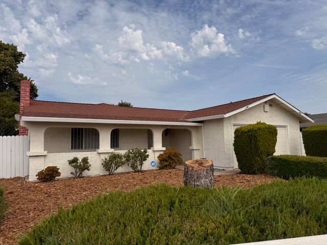 8501 Elaine Dr, Sacramento, CA 95828