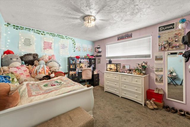 2480 Thorn Oak Drive, Medford, OR 97501