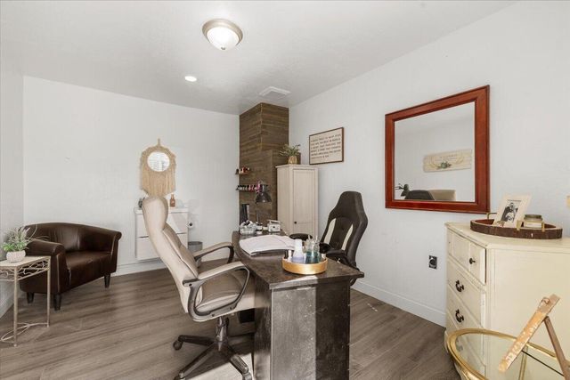 2480 Thorn Oak Drive, Medford, OR 97501