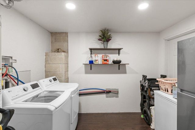 2480 Thorn Oak Drive, Medford, OR 97501