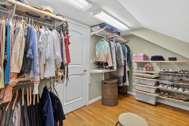 347 Westview Ave, Fort Lee Boro, NJ 07024