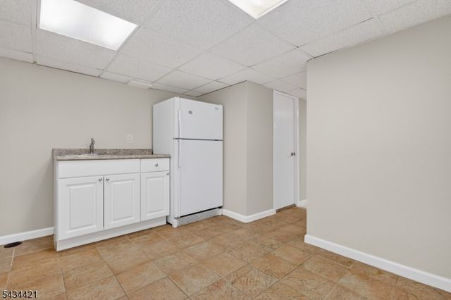 347 Westview Ave, Fort Lee Boro, NJ 07024