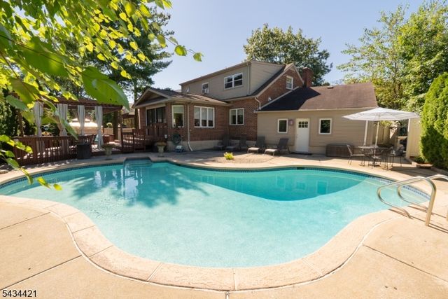 347 Westview Ave, Fort Lee Boro, NJ 07024