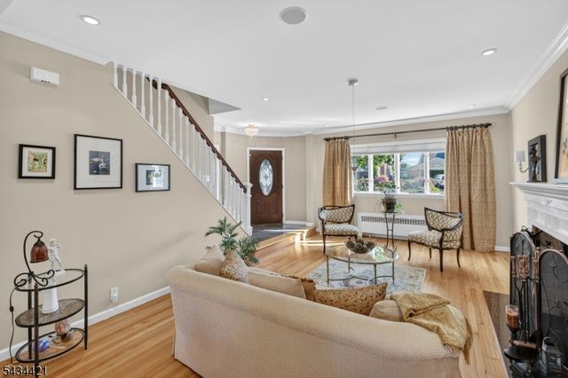 347 Westview Ave, Fort Lee Boro, NJ 07024