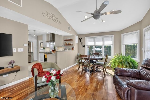347 Westview Ave, Fort Lee Boro, NJ 07024