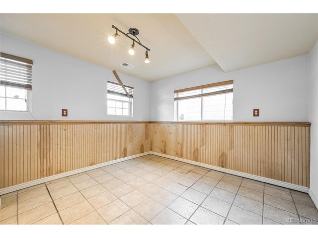 21041 E Ida Ave, Aurora, CO 80015