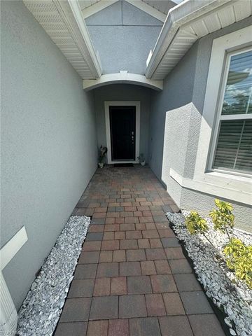 4115 14th AVE NE, Naples, FL 34120