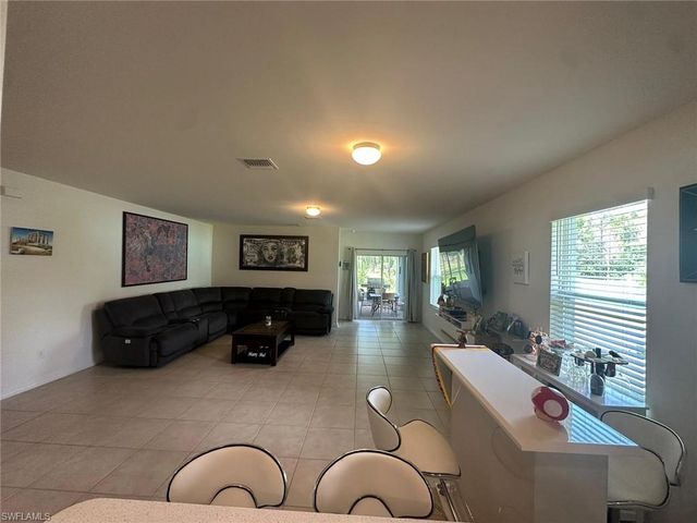4115 14th AVE NE, Naples, FL 34120
