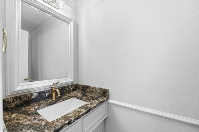 2714 Rustic Woods Drive, Kingwood, TX 77345