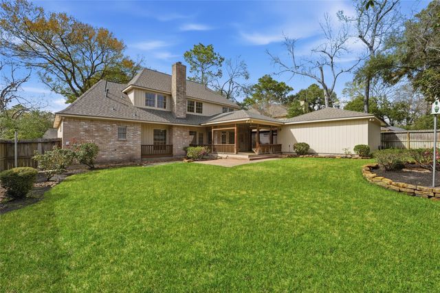 2714 Rustic Woods Drive, Kingwood, TX 77345