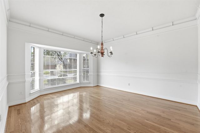 2714 Rustic Woods Drive, Kingwood, TX 77345