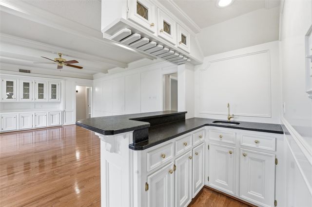 2714 Rustic Woods Drive, Kingwood, TX 77345