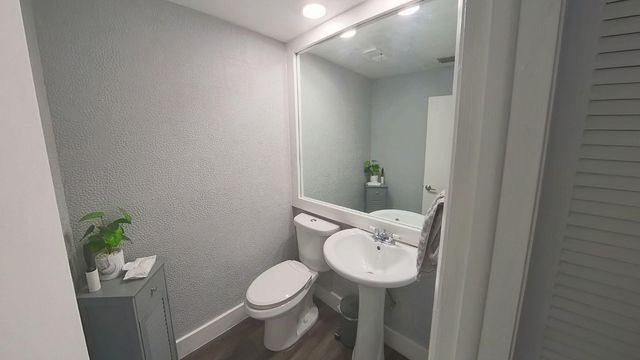 869 NW 47th Street 869, Deerfield Beach, FL 33064