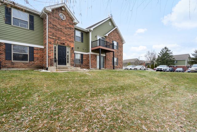 1535 RAYMOND Drive 202, Naperville, IL 60563