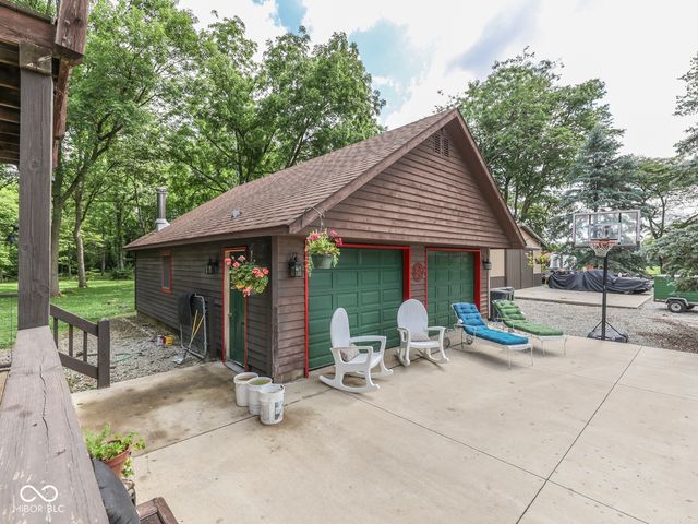 5240 W 400 N, Fairland, IN 46126