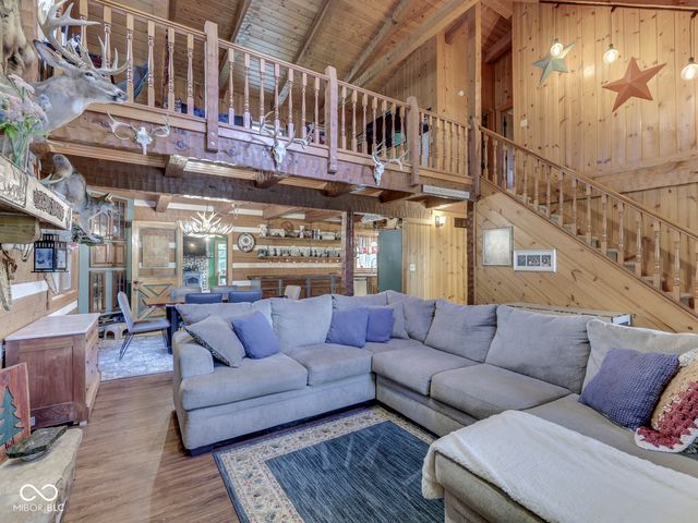 5240 W 400 N, Fairland, IN 46126