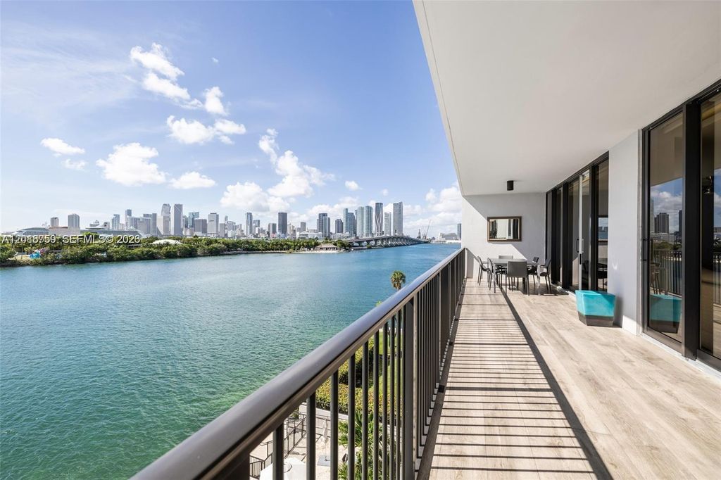 1000 Venetian Way 502, Miami, FL 33139
