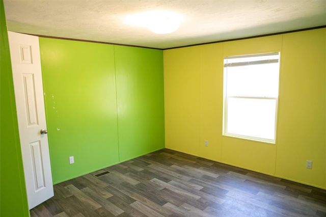 12899 Young Lane, Carmine, TX 78932