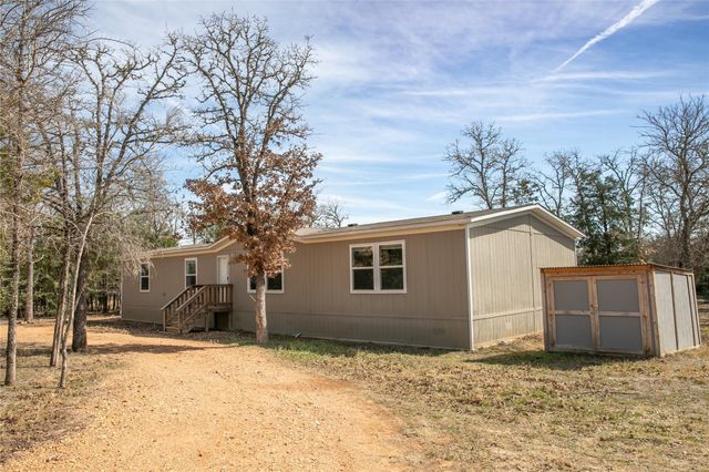 12899 Young Lane, Carmine, TX 78932