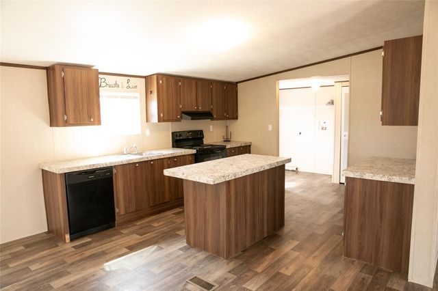 12899 Young Lane, Carmine, TX 78932