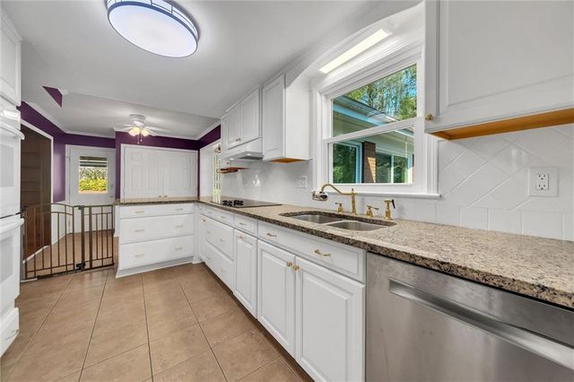2652 Fontainebleau Drive, Dunwoody, GA 30360