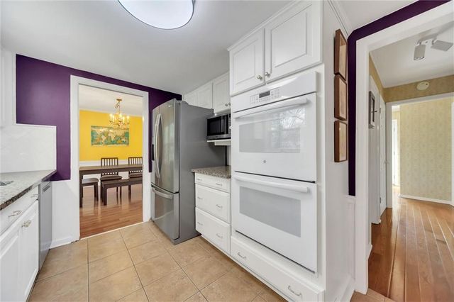2652 Fontainebleau Drive, Dunwoody, GA 30360