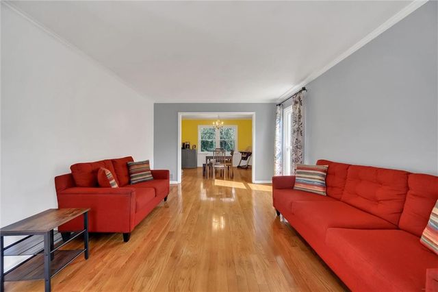 2652 Fontainebleau Drive, Dunwoody, GA 30360
