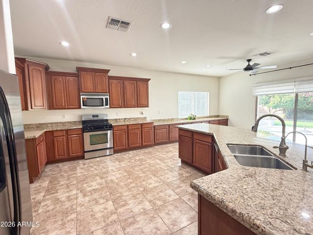 2778 E Courtney Street, Gilbert, AZ 85298