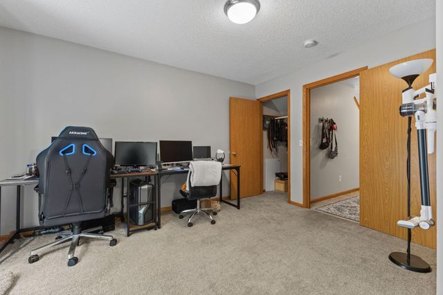 6928 91st Street NE, Monticello, MN 55362