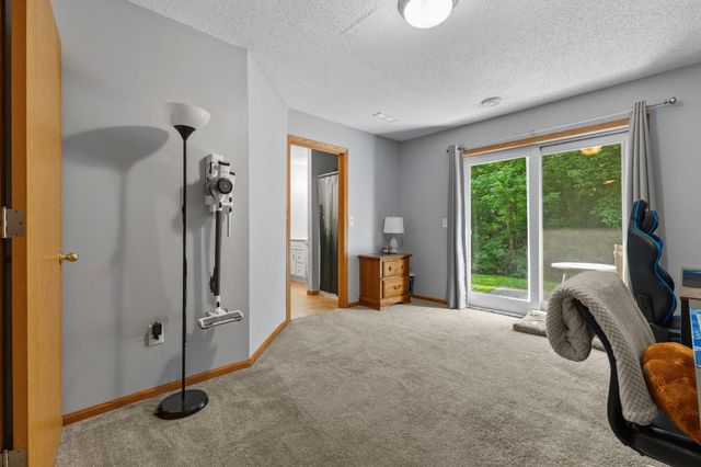6928 91st Street NE, Monticello, MN 55362