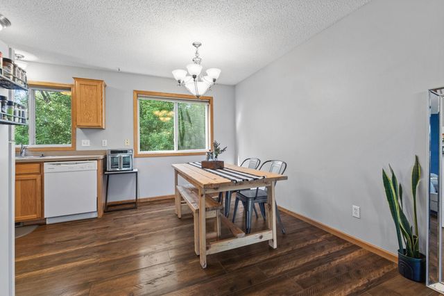 6928 91st Street NE, Monticello, MN 55362