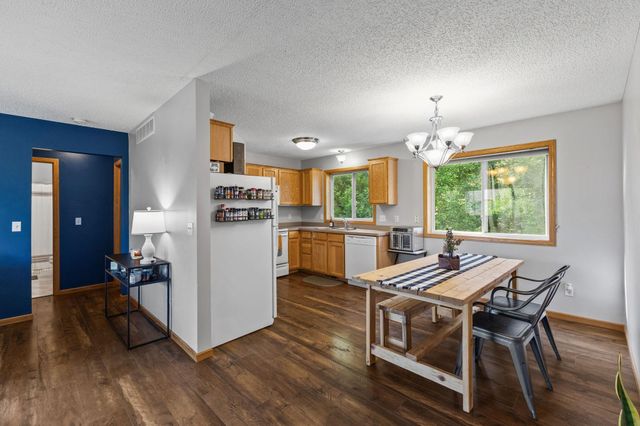 6928 91st Street NE, Monticello, MN 55362