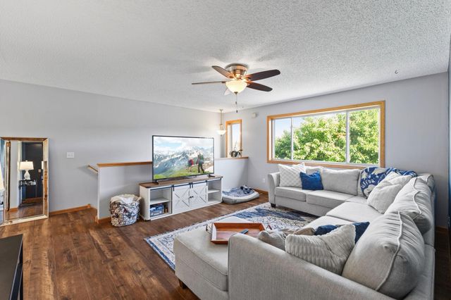 6928 91st Street NE, Monticello, MN 55362